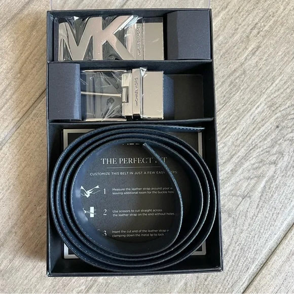 NWT $228 Michael Kors Belt 4 In 1 Reversible Blue Monogram Black 2 Buckles s-l400.jpg main image 3